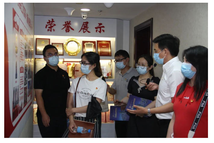 黨建促合力 凝心謀發(fā)展——天津新港海關(guān)綜合業(yè)務二處一科黨支部與永誠世佳黨支部開展共建活動